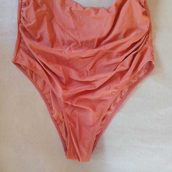 One Piece Swimsuit Women’s XL Rust Orange Twist Cutout Monokini Swimwear - Picture 5 of 6